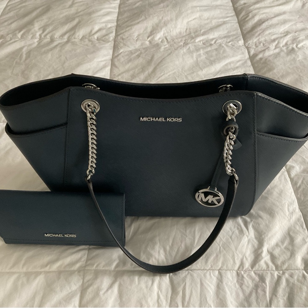 Michael Kors Purse & Wallet